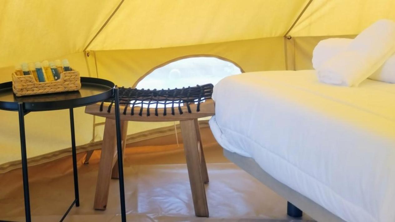 Отель Glamping Aventura Atalaia Котобаде Экстерьер фото